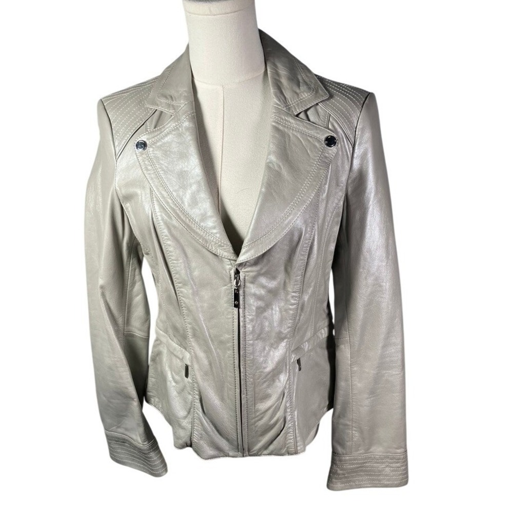 WHITE HOUSE BLACK MARKET Silver Grey Leather Moto Jacket Women's Size Medium Zip